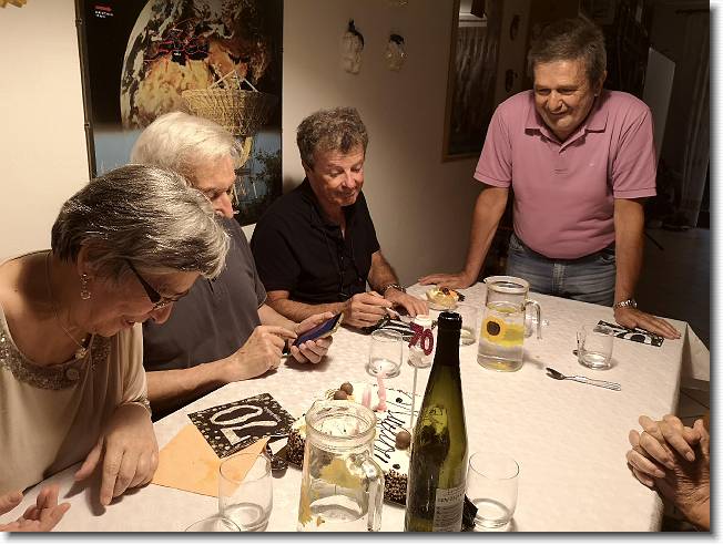 Clicca per scorrere le foto originali ingrandite