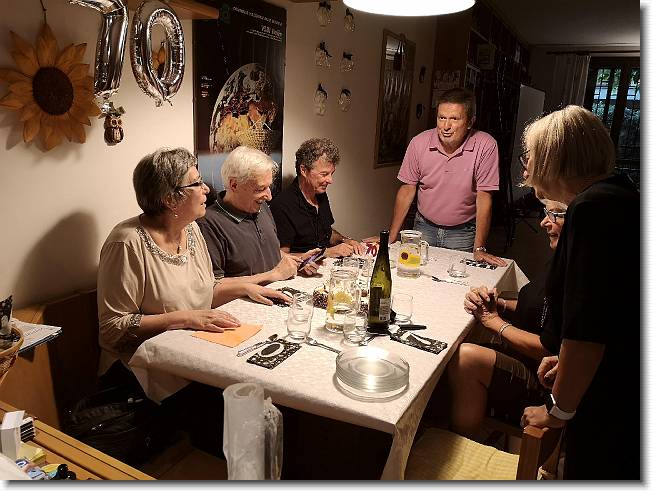 Clicca per scorrere le foto originali ingrandite