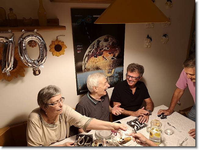 Clicca per scorrere le foto originali ingrandite