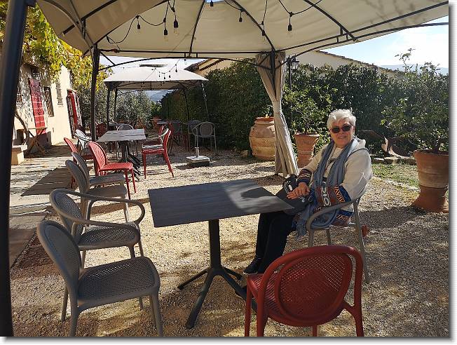 Clicca per scorrere le foto originali ingrandite
