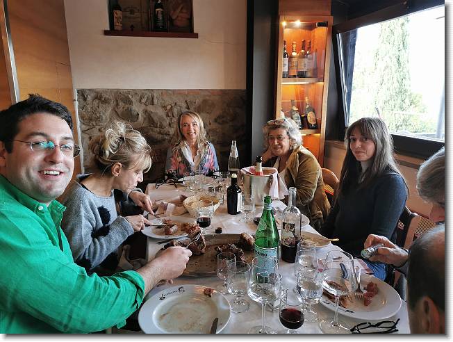 Clicca per scorrere le foto originali ingrandite