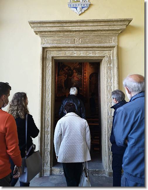 Clicca per scorrere le foto originali ingrandite
