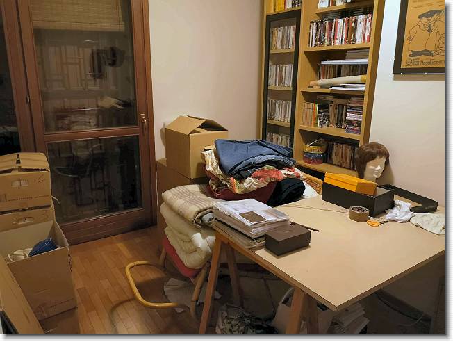Clicca per scorrere le foto originali ingrandite