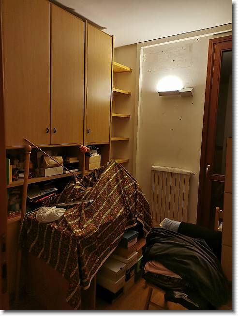Clicca per scorrere le foto originali ingrandite