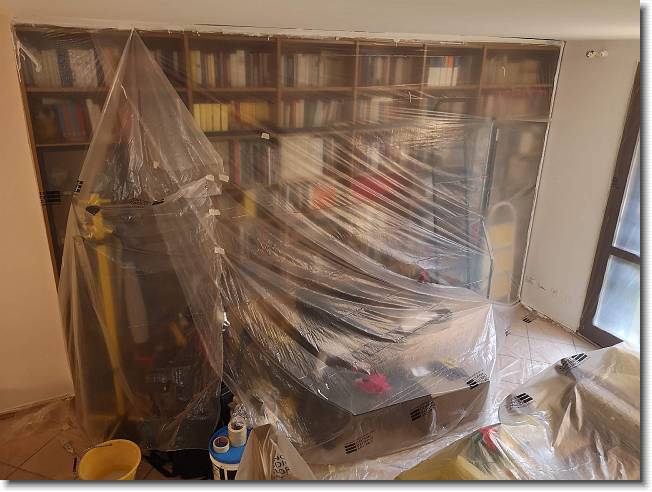 Clicca per scorrere le foto originali ingrandite
