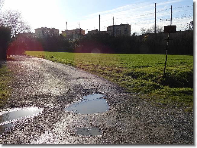 Clicca per scorrere le foto originali ingrandite