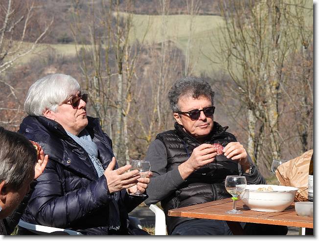 Clicca per scorrere le foto originali ingrandite