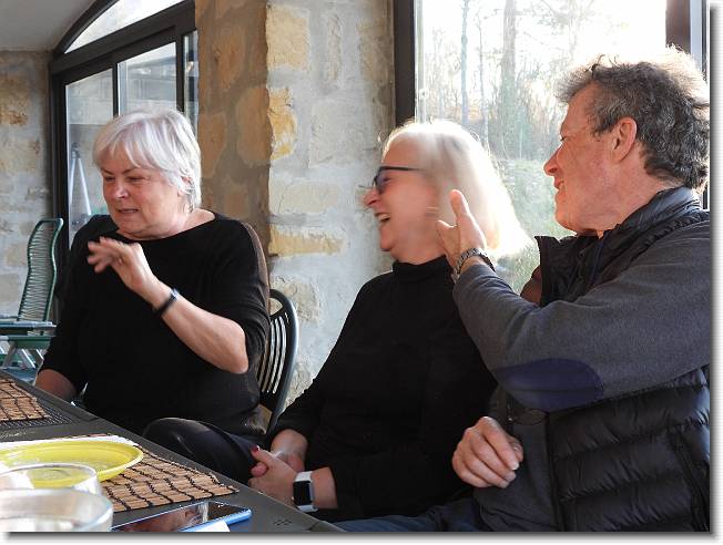 Clicca per scorrere le foto originali ingrandite