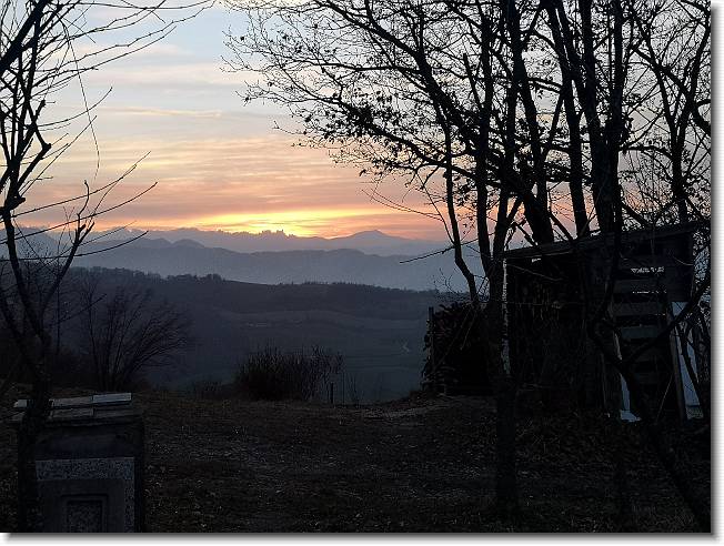 Clicca per scorrere le foto originali ingrandite