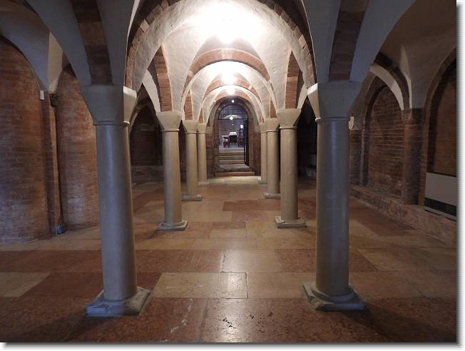Clicca per scorrere le foto originali ingrandite