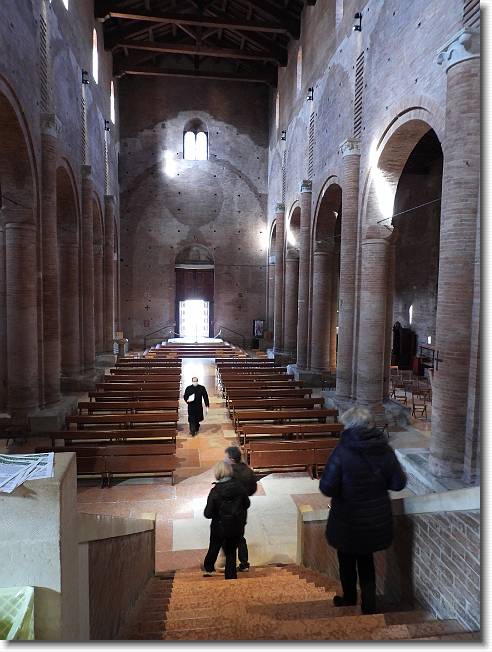 Clicca per scorrere le foto originali ingrandite