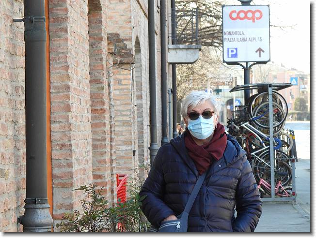 Clicca per scorrere le foto originali ingrandite