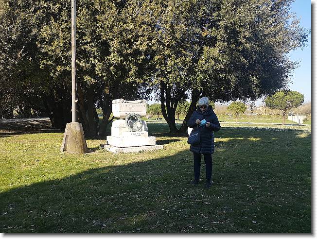 Clicca per scorrere le foto originali ingrandite