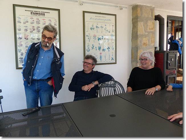 Clicca per scorrere le foto originali ingrandite