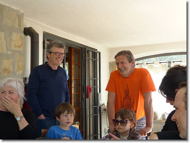 Clicca per scorrere le foto originali ingrandite