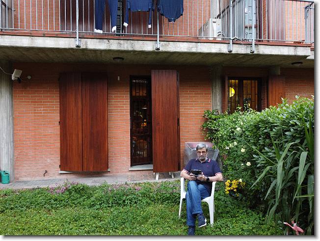 Clicca per scorrere le foto originali ingrandite