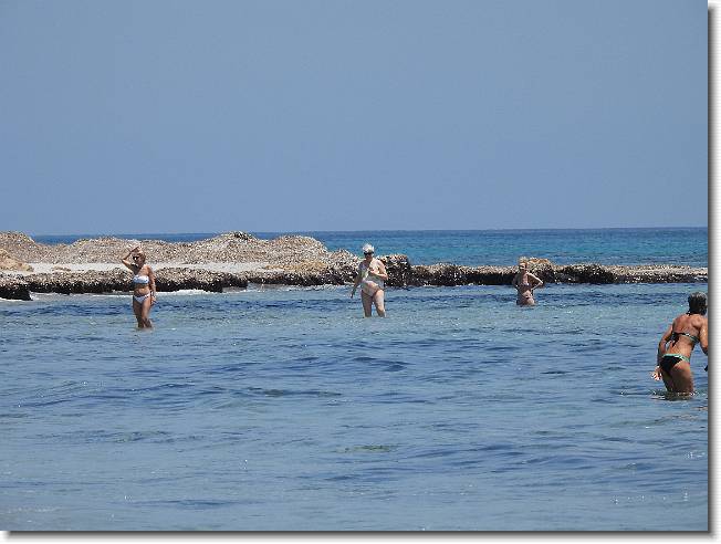 Clicca per scorrere le foto originali ingrandite