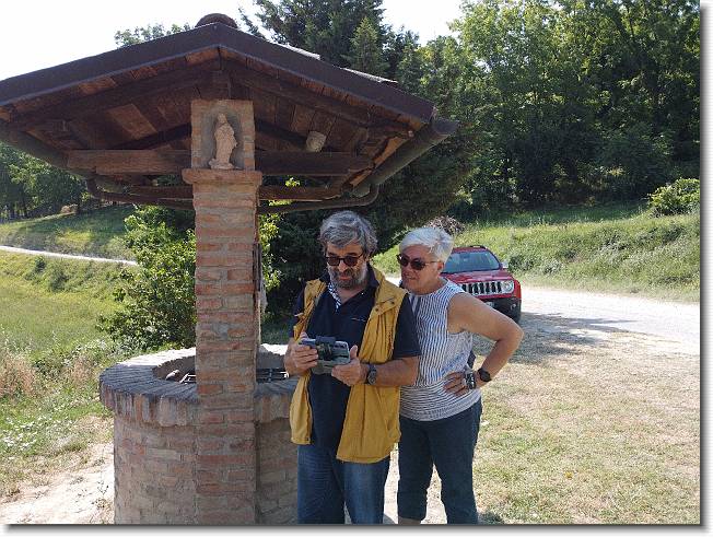 Clicca per scorrere le foto originali ingrandite