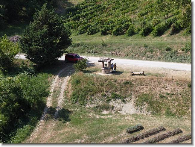Clicca per scorrere le foto originali ingrandite