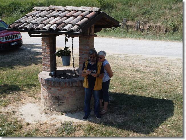 Clicca per scorrere le foto originali ingrandite