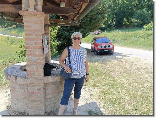 Clicca per scorrere le foto originali ingrandite