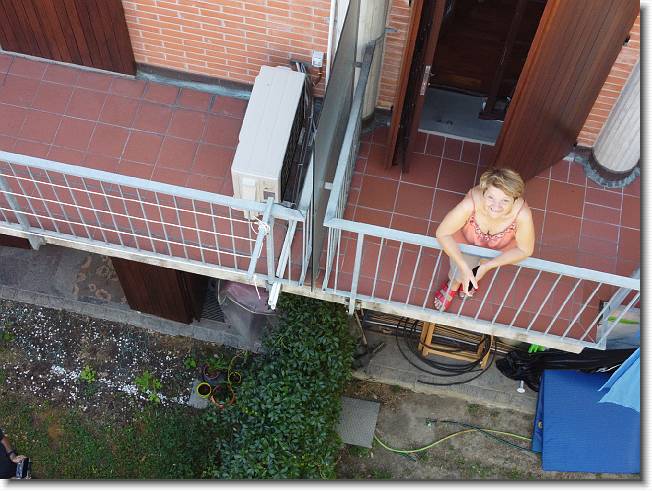 Clicca per scorrere le foto originali ingrandite