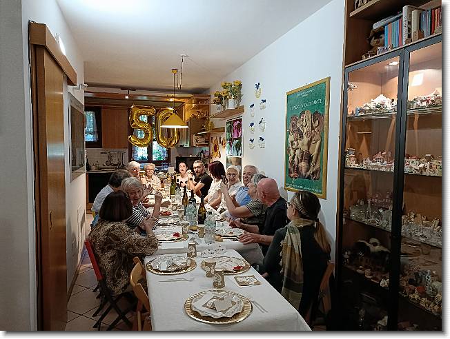 Clicca per scorrere le foto originali ingrandite