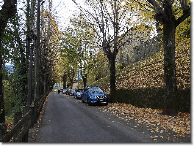 Clicca per scorrere le foto originali ingrandite