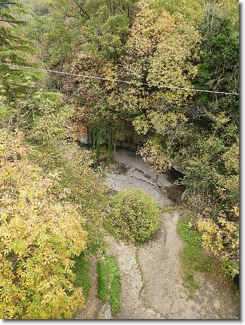 Clicca per scorrere le foto originali ingrandite