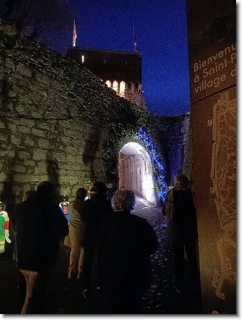 Clicca per scorrere le foto originali ingrandite