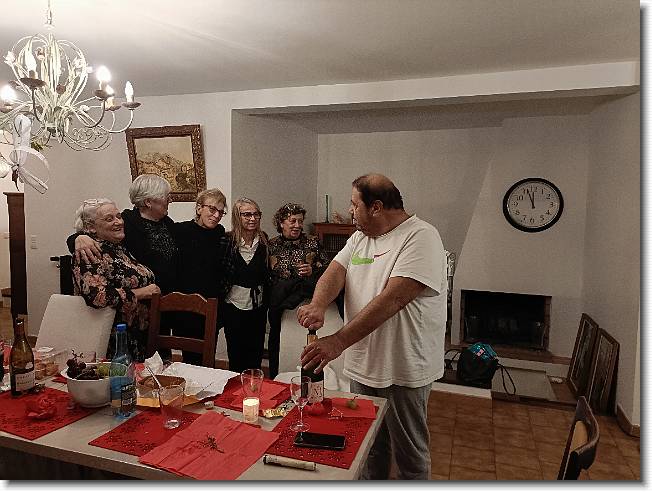 Clicca per scorrere le foto originali ingrandite