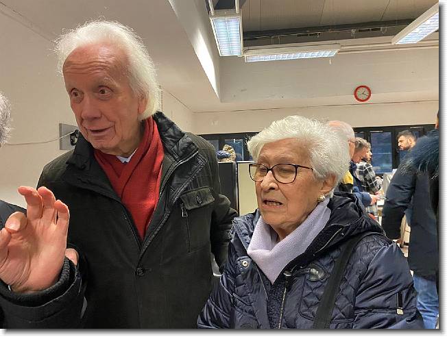 Clicca per scorrere le foto originali ingrandite