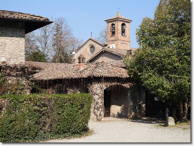 Clicca per scorrere le foto originali ingrandite