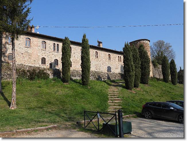 Clicca per scorrere le foto originali ingrandite