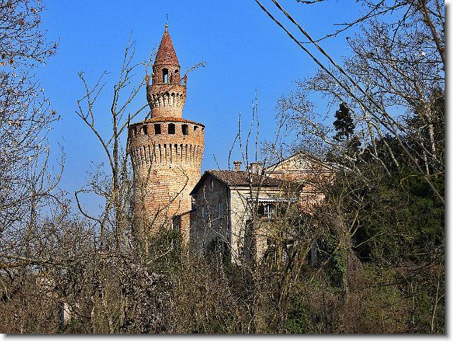 Clicca per scorrere le foto originali ingrandite
