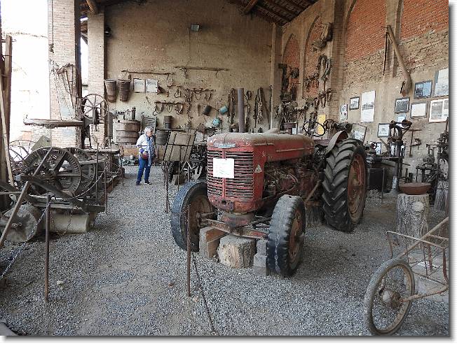 Clicca per scorrere le foto originali ingrandite