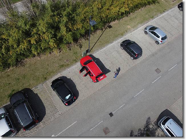 Clicca per scorrere le foto originali ingrandite