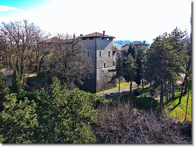 Clicca per scorrere le foto originali ingrandite