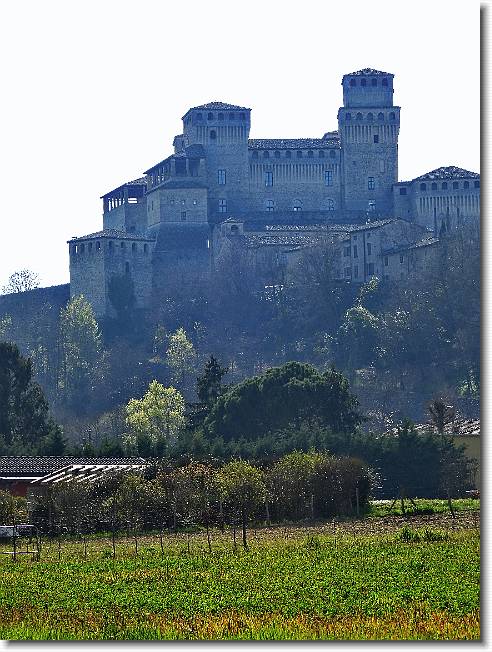 Clicca per scorrere le foto originali ingrandite