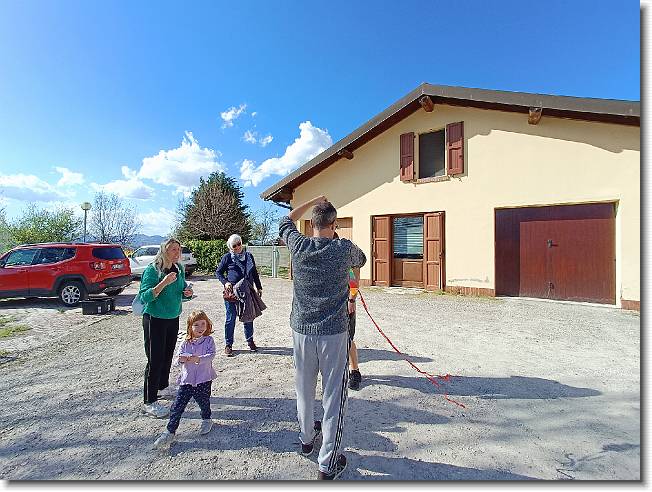 Clicca per scorrere le foto originali ingrandite