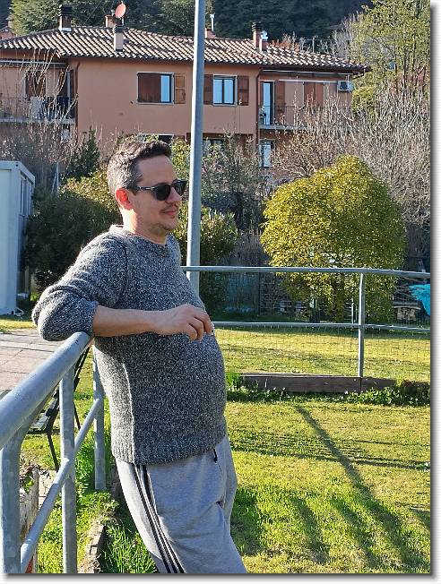 Clicca per scorrere le foto originali ingrandite