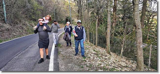 Clicca per scorrere le foto originali ingrandite