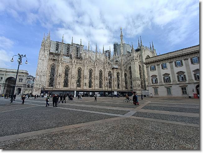 Clicca per scorrere le foto originali ingrandite