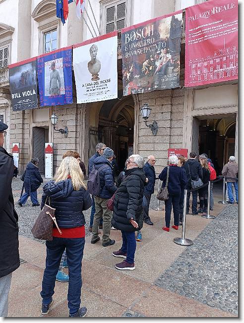 Clicca per scorrere le foto originali ingrandite