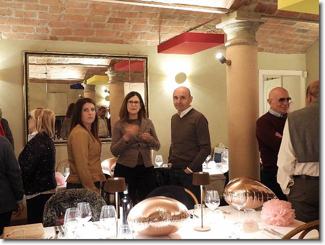 Clicca per scorrere le foto originali ingrandite