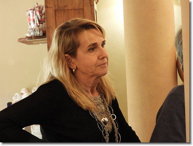 Clicca per scorrere le foto originali ingrandite