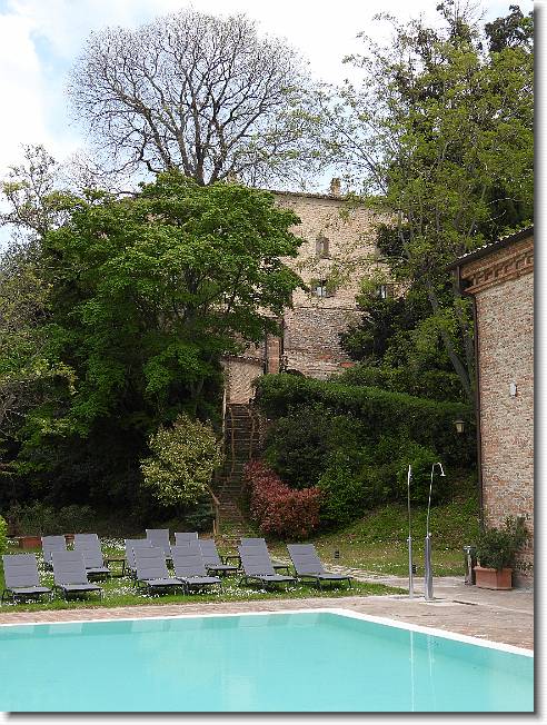 Clicca per scorrere le foto originali ingrandite