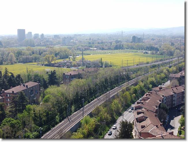 Clicca per scorrere le foto originali ingrandite