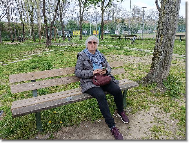 Clicca per scorrere le foto originali ingrandite