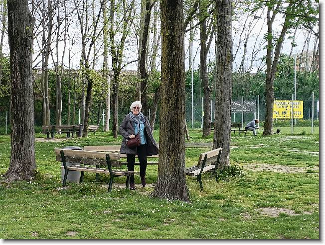 Clicca per scorrere le foto originali ingrandite